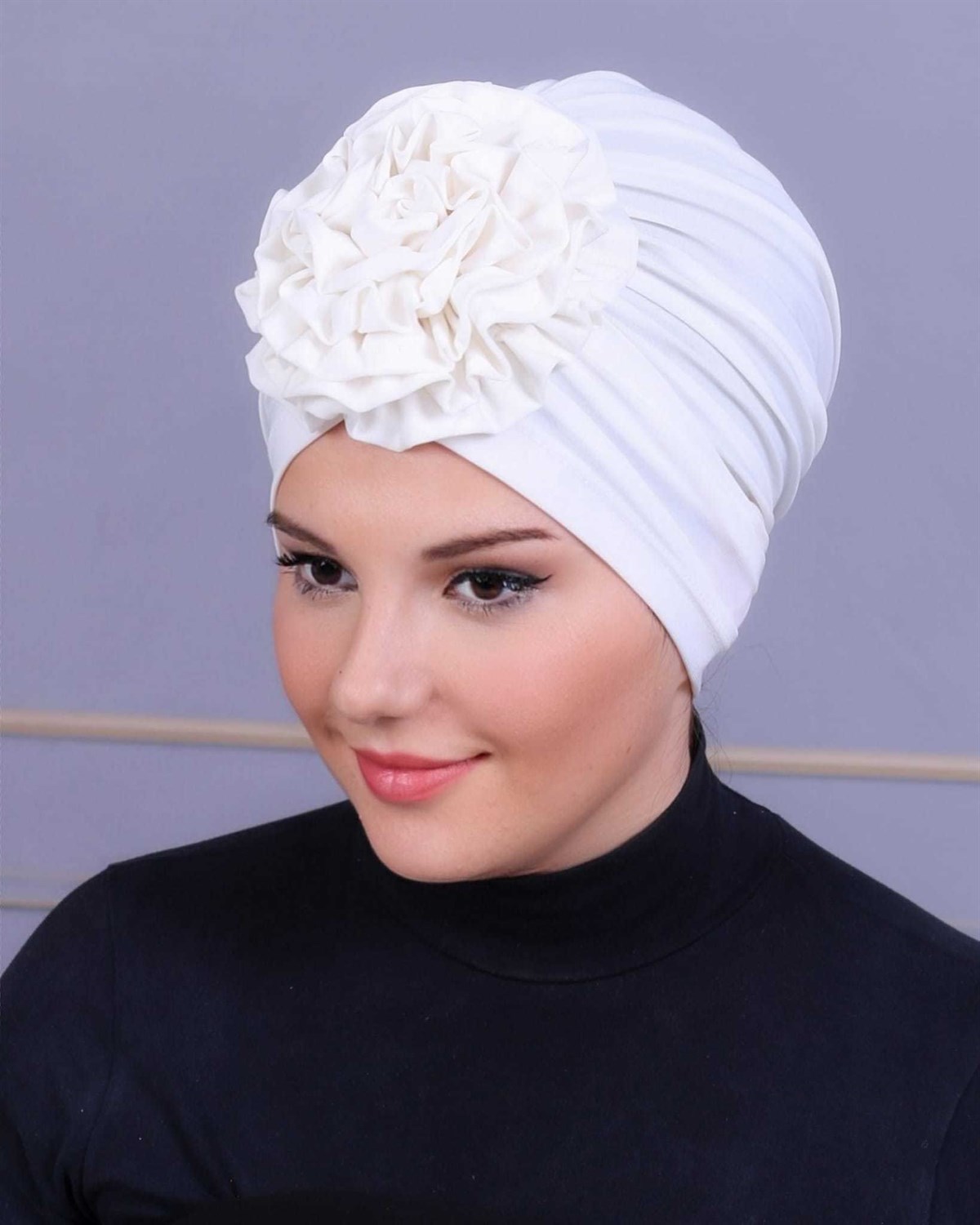 Güllü Bone  Beyaz