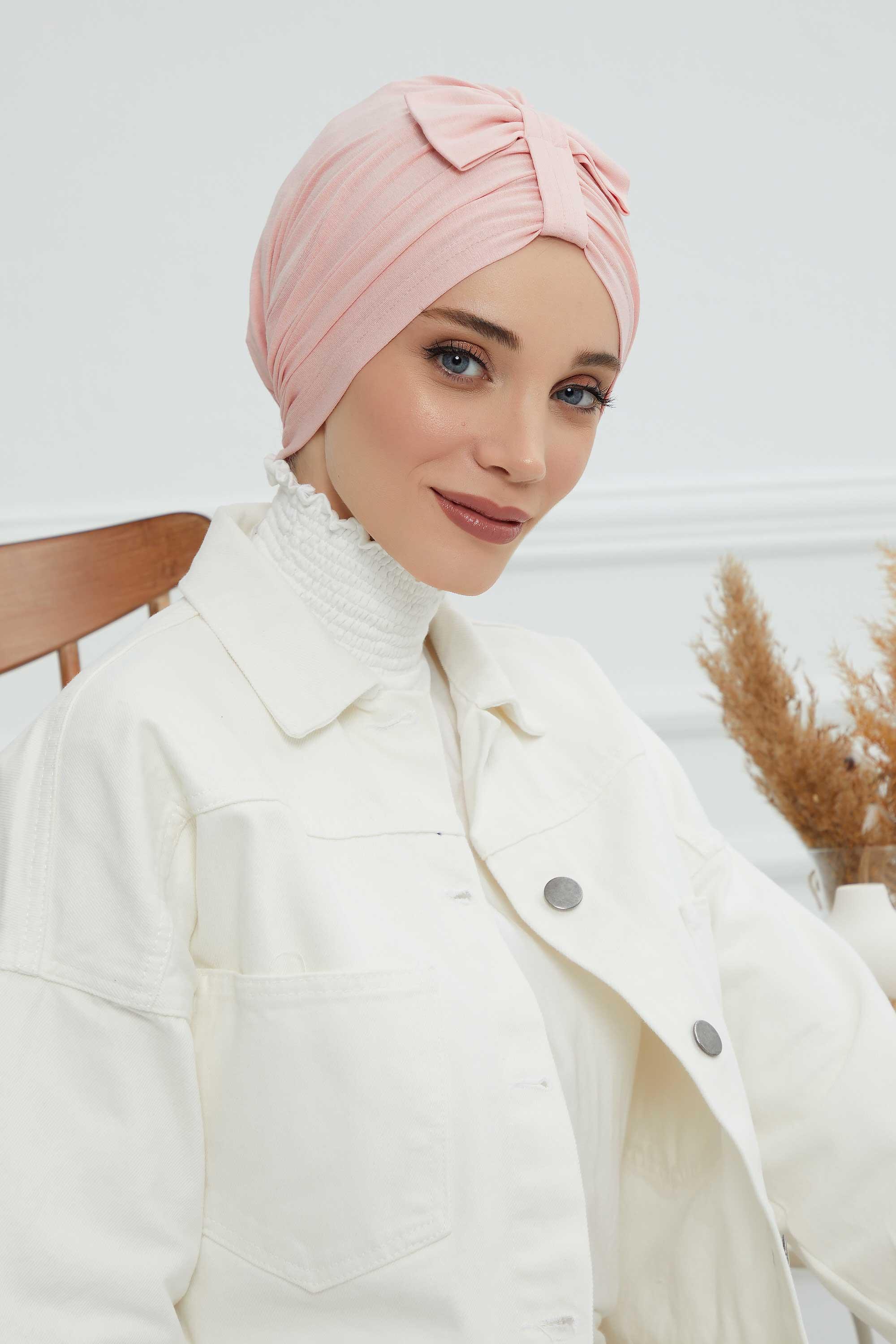 Önden Fiyonklu Bone,B-7 Pudra