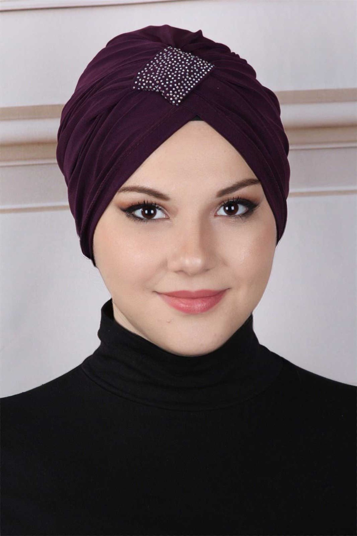 Taşlı Çapraz Bone  Mürdüm