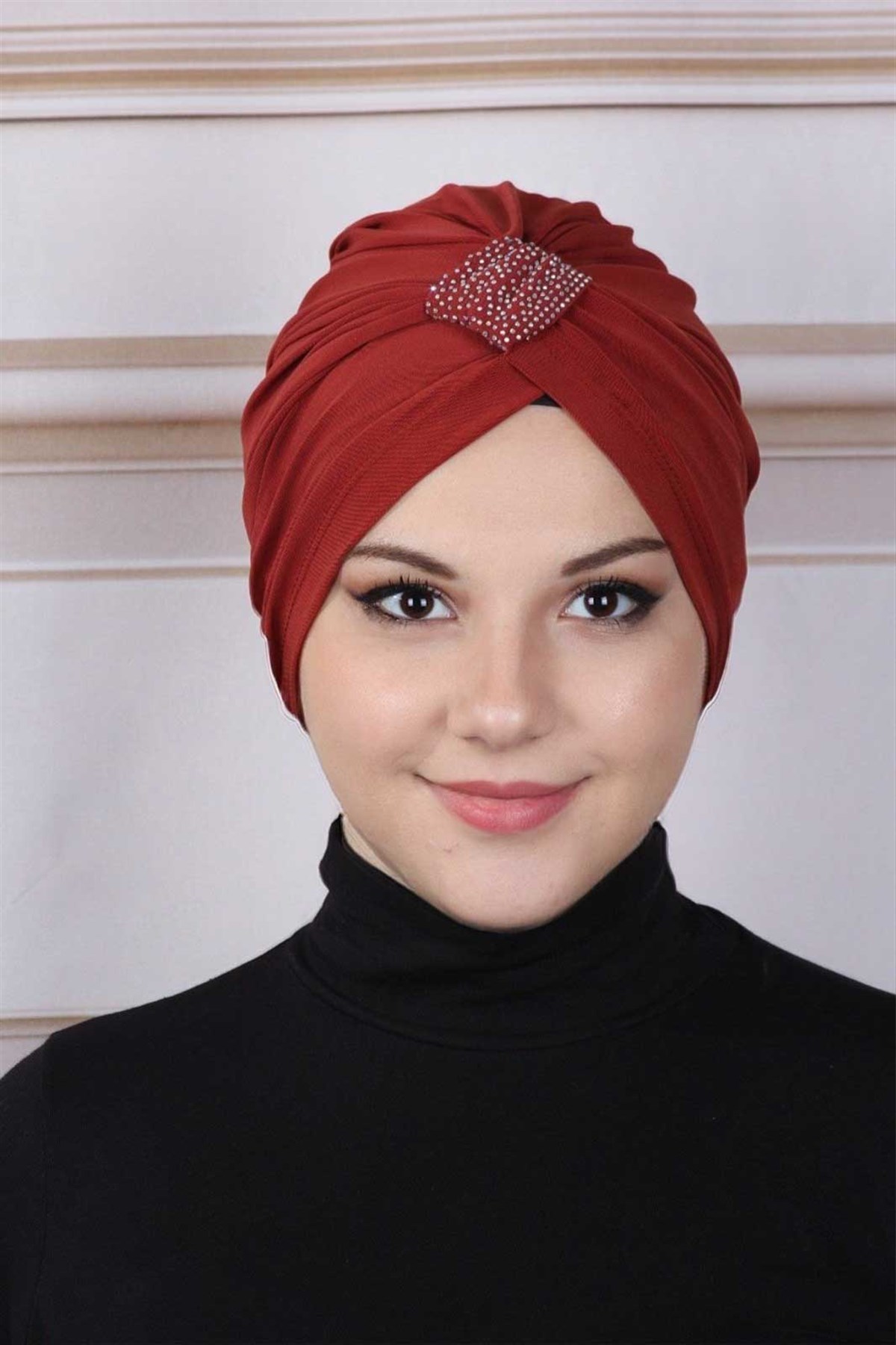 Taşlı Çapraz Bone  Kiremit